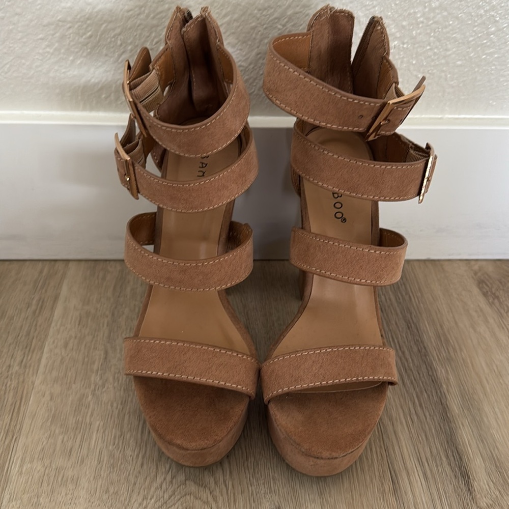 Bamboo platform chunky heel sandal! - Picture 2 of 4